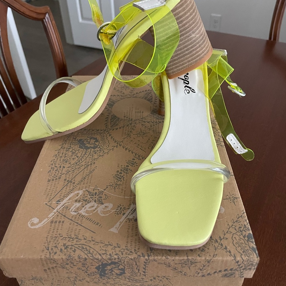 “Free People” Spring Shoes - Picture 2 of 5